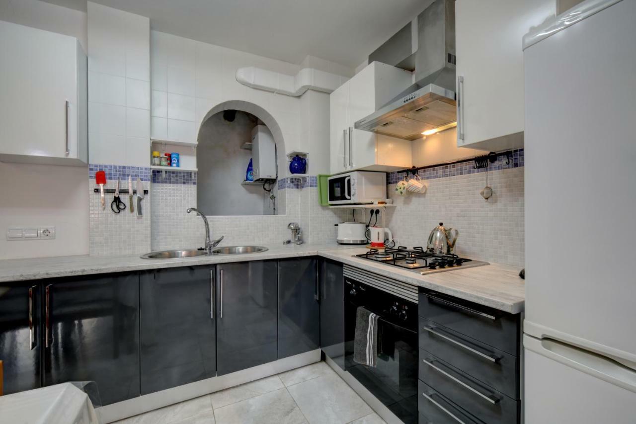 Victoria Apartment Estepona Exteriör bild